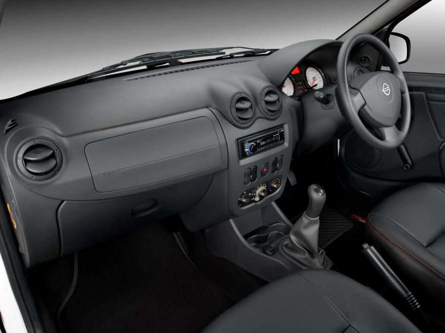  Nissan NP200 loaded 2014 года  (фото 4 из 14)